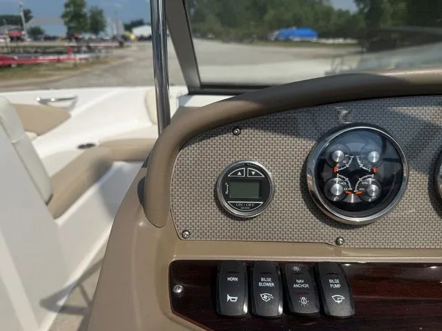 Slide: The Image of Regal 1900 Bowrider 2013 - 12