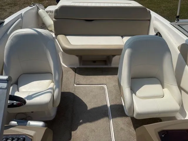 Slide: The Image of Regal 1900 Bowrider 2013 - 5