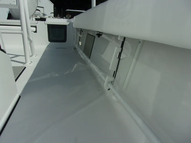 Slide: The Image of Sportsman Masters 247OE Bay Boat 2026 - 15