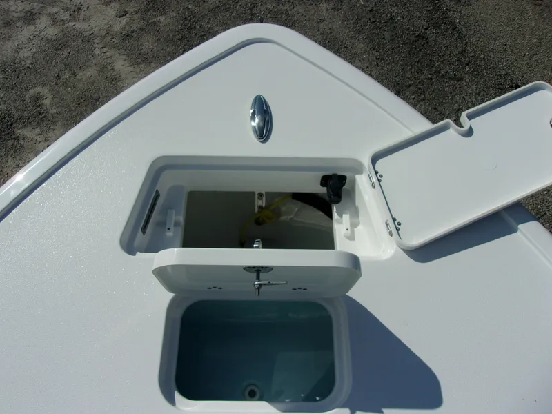 Slide: The Image of Sportsman Masters 247OE Bay Boat 2026 - 4