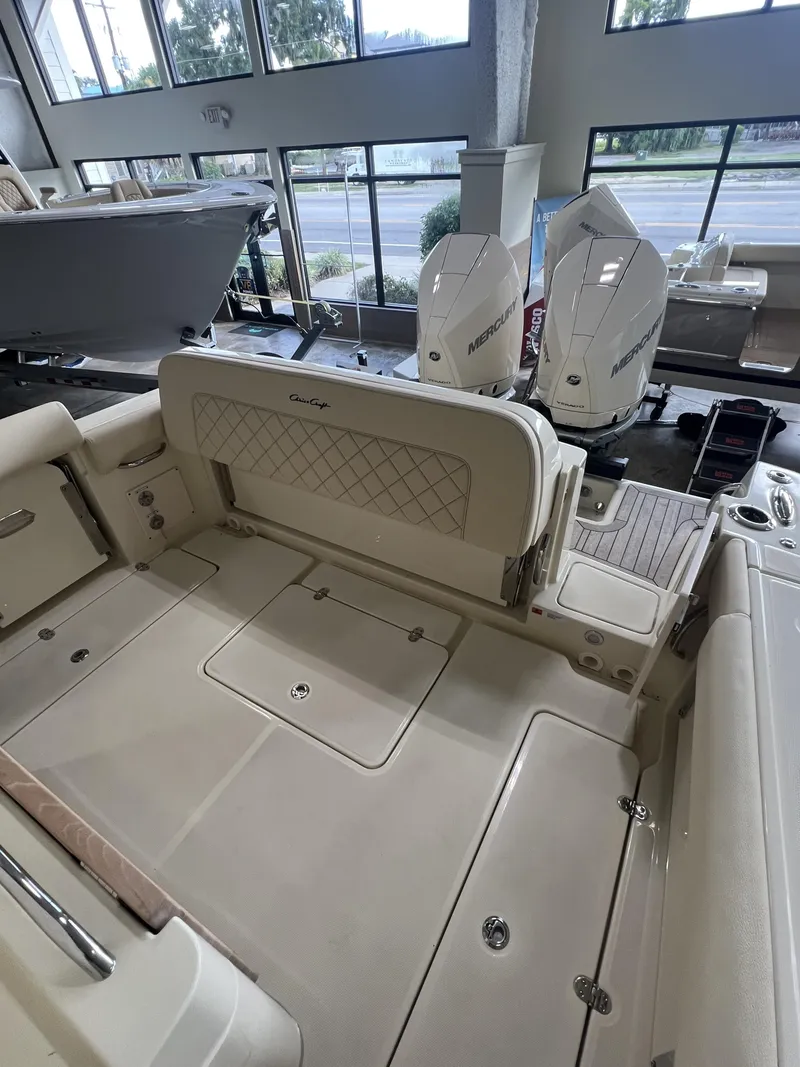 Slide: The Image of Chris-Craft Catalina 30 2025 - 10