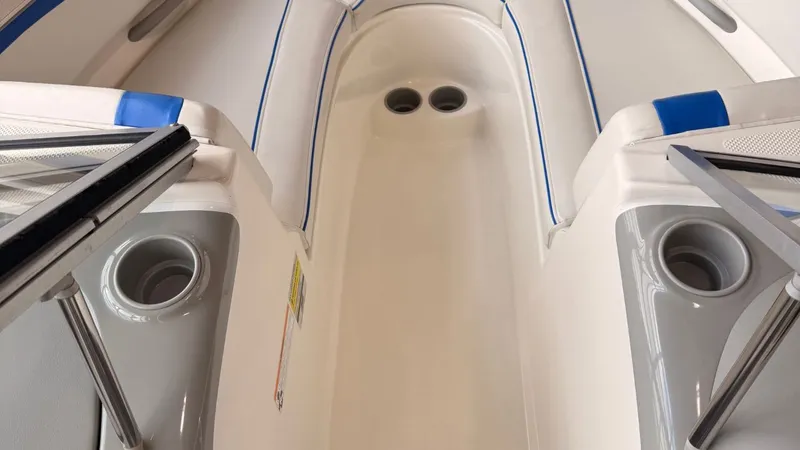 Slide: The Image of Bayliner 195 2006 - 8