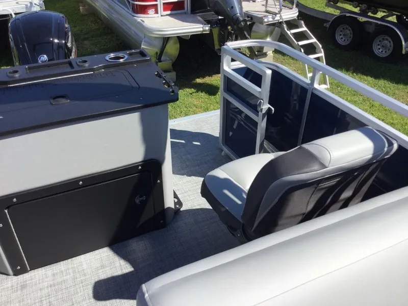 Slide: The Image of Sun Tracker SF20 BLU WOV 115 2026 - 15