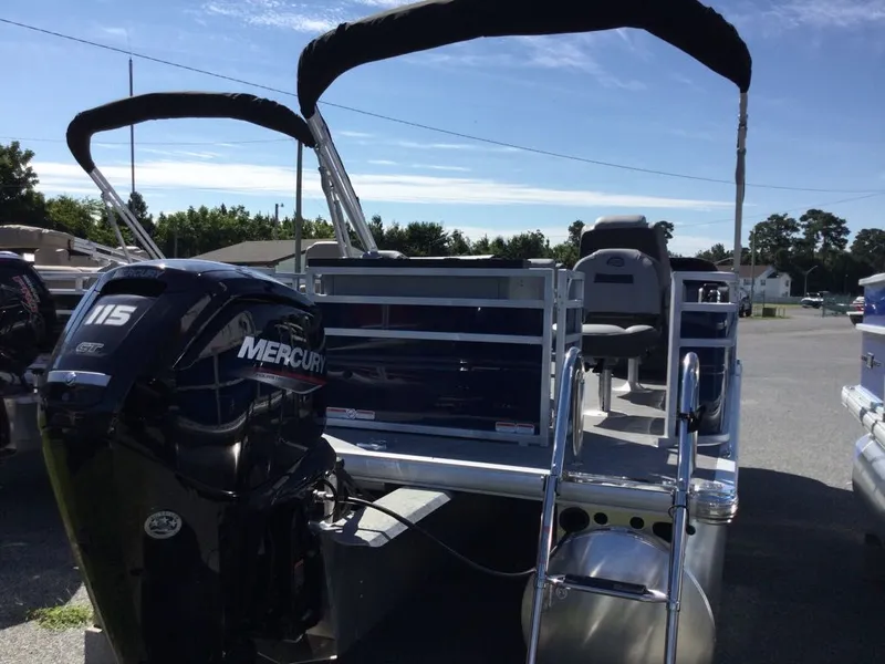 Slide: The Image of Sun Tracker SF20 BLU WOV 115 2026 - 4