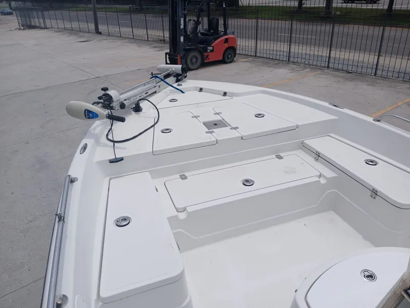 Slide: The Image of Skeeter ZX 2200 2005 - 6