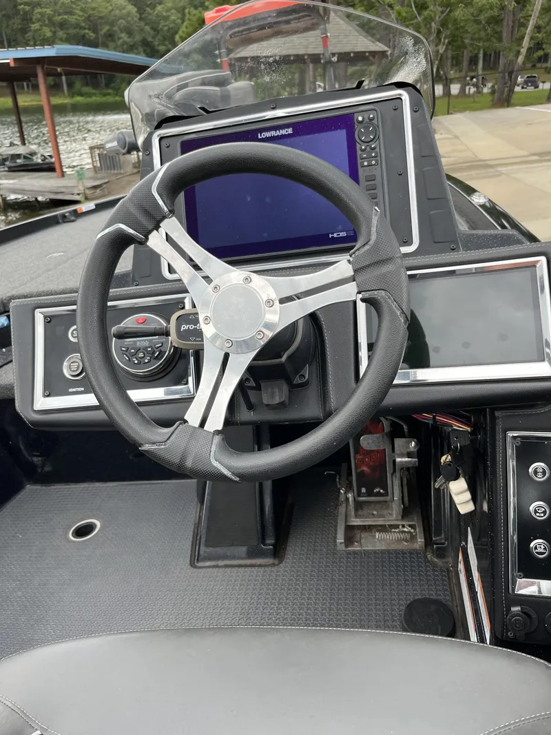 Slide: The Image of Ranger Z520R 2023 - 3