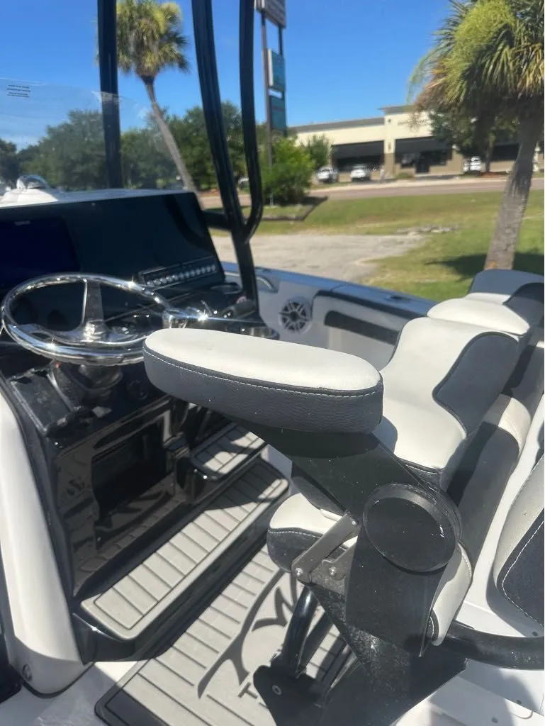 Slide: The Image of Tidewater 210 LXF 2025 - 11