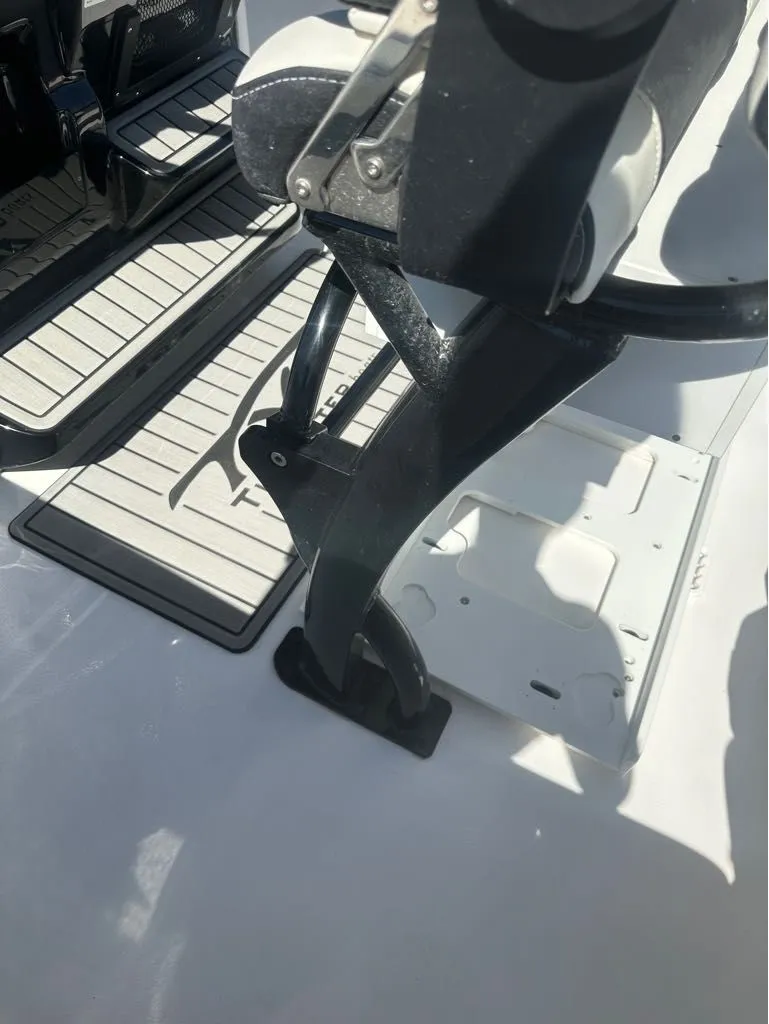 Slide: The Image of Tidewater 210 LXF 2025 - 3