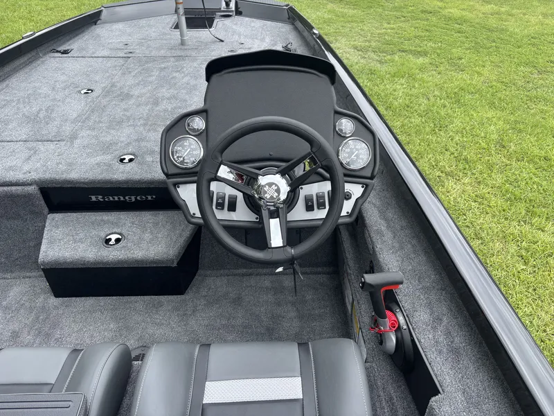 Slide: The Image of Ranger RT198P 2026 - 14