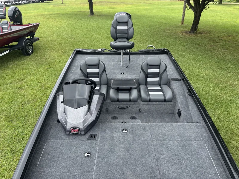 Slide: The Image of Ranger RT198P 2026 - 6