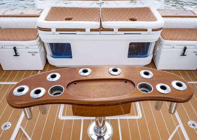 Slide: The Image of HCB Suenoz 2020 - 24