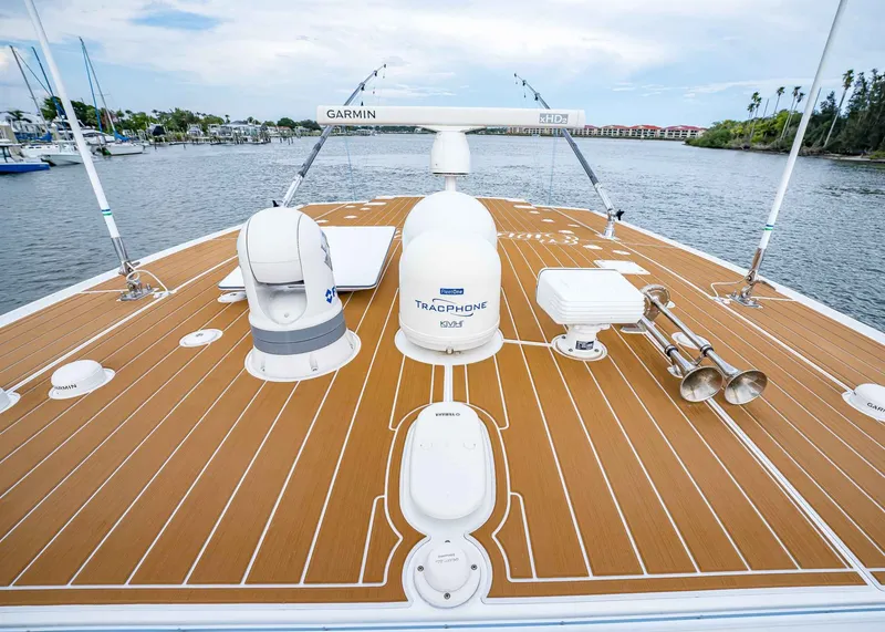 Slide: The Image of HCB Suenoz 2020 - 50