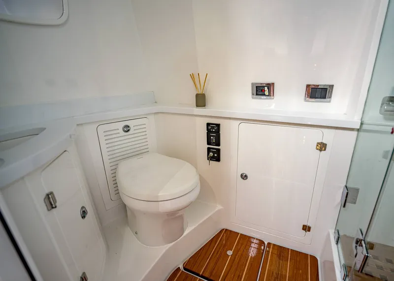 Slide: The Image of HCB Suenoz 2020 - 58