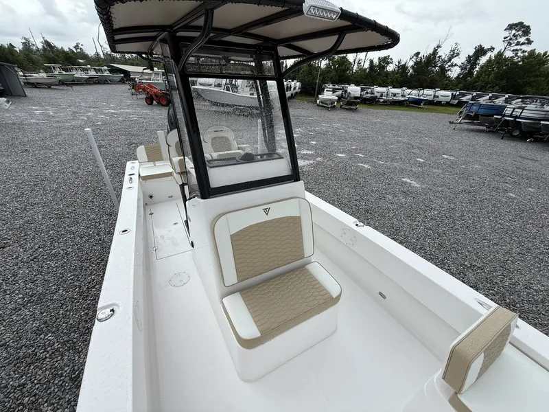 Slide: The Image of Twin Vee 22 BayCat 2026 - 6