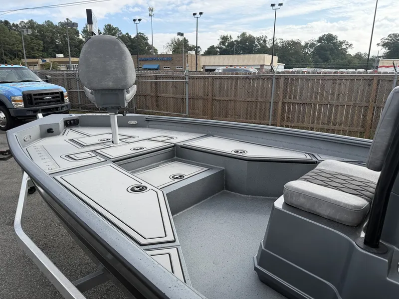 Slide: The Image of Excel Bay Pro 220 220 ELITE 2026 - 6