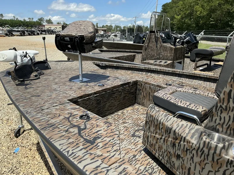 Slide: The Image of Xpress H20B Bay 2026 - 7