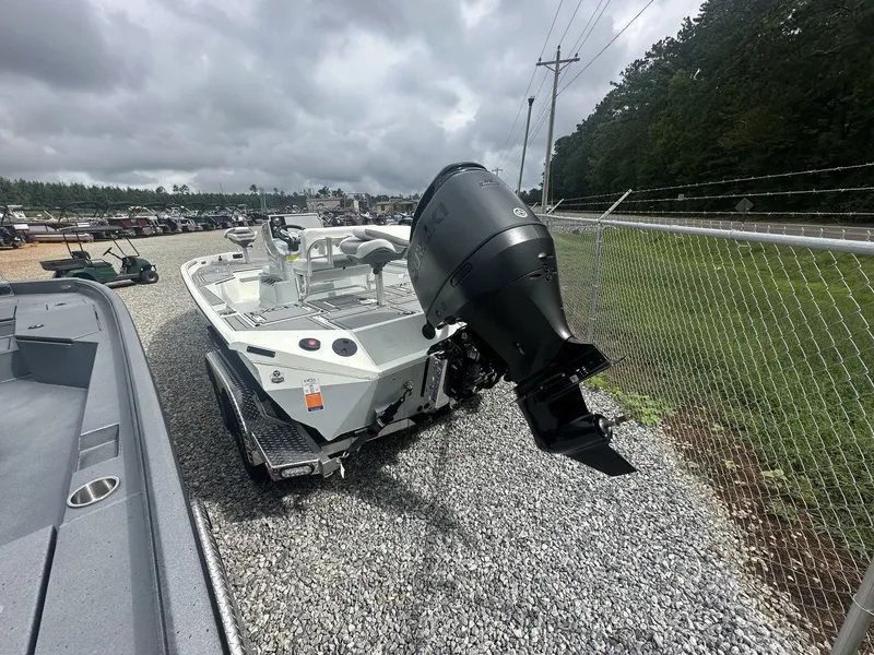 Slide: The Image of Excel 230 Bay Pro 2026 - 5