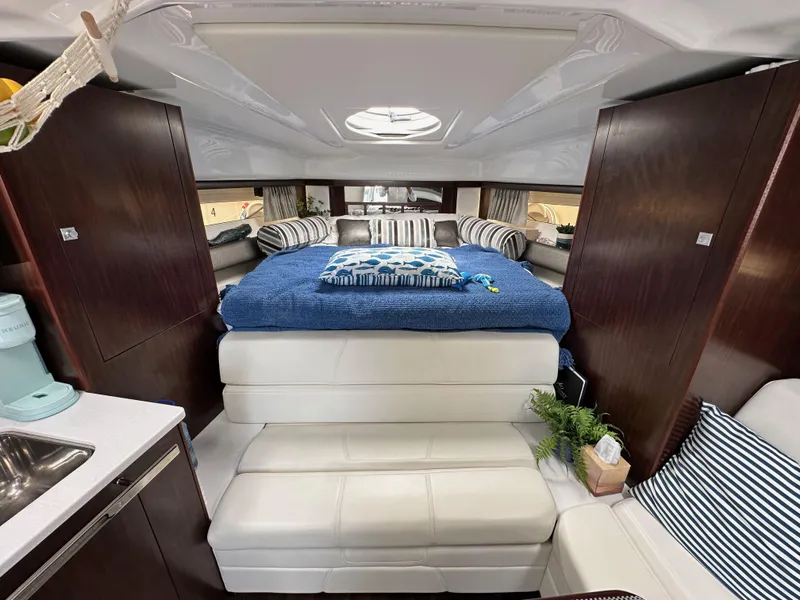 Slide: The Image of Monterey 355 Sport Yacht 2020 - 54