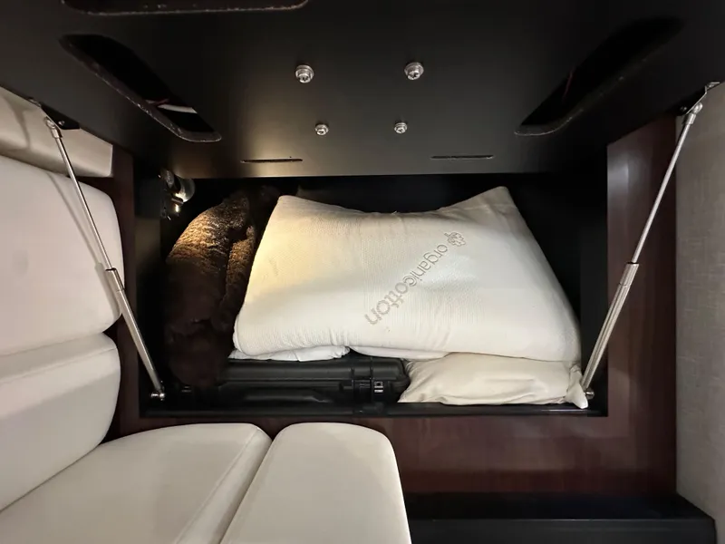 Slide: The Image of Monterey 355 Sport Yacht 2020 - 69