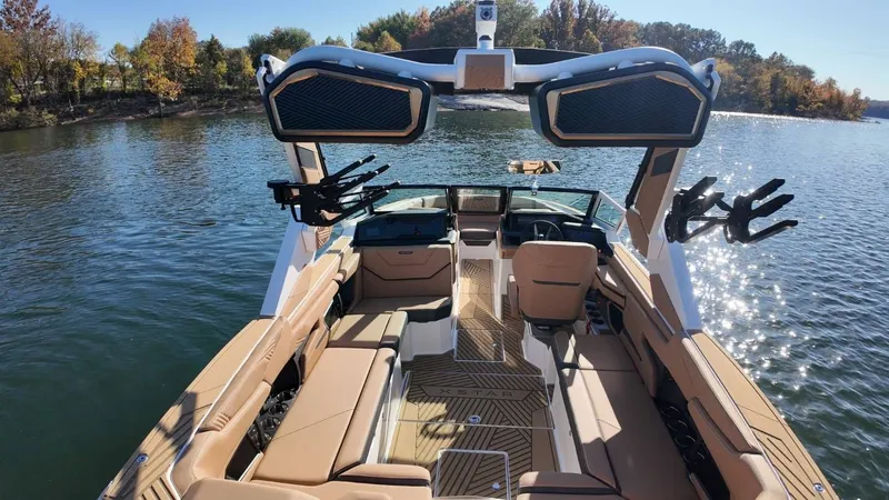 Slide: The Image of MasterCraft XSTAR23 2026 - 15