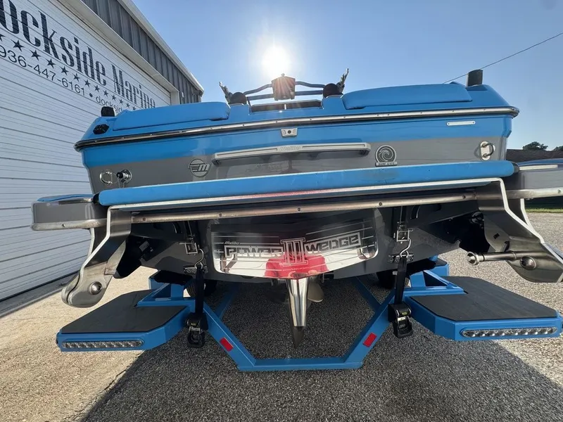 Slide: The Image of Malibu Wakesetter 23 MXZ 2024 - 3