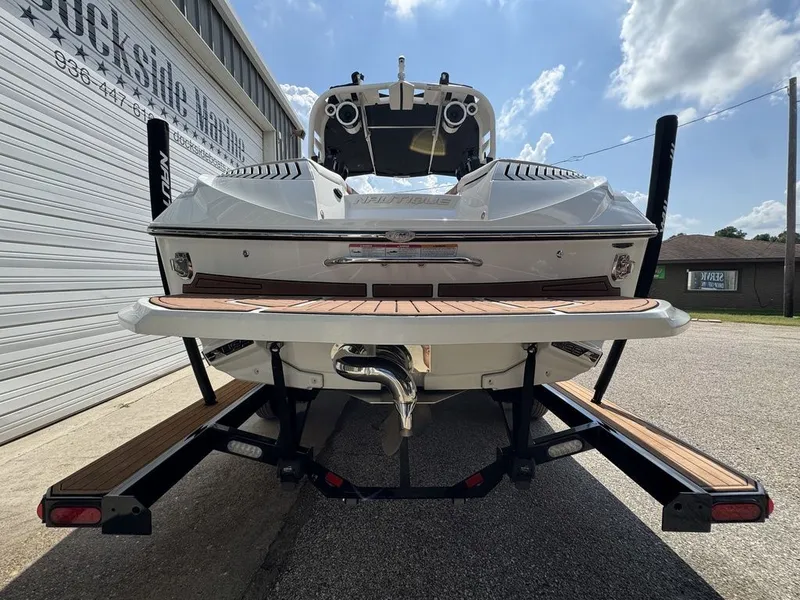 Slide: The Image of Nautique Super Air Nautique G21 2018 - 2