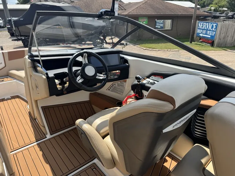 Slide: The Image of Nautique Super Air Nautique G21 2018 - 5