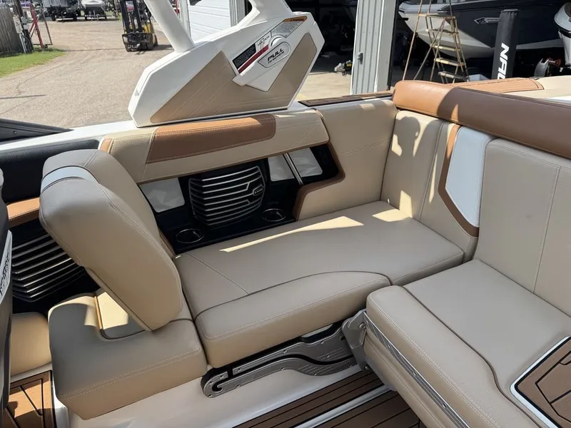 Slide: The Image of Nautique Super Air Nautique G21 2018 - 7