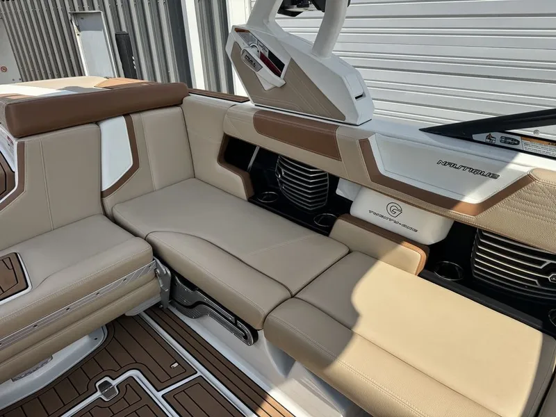 Slide: The Image of Nautique Super Air Nautique G21 2018 - 9