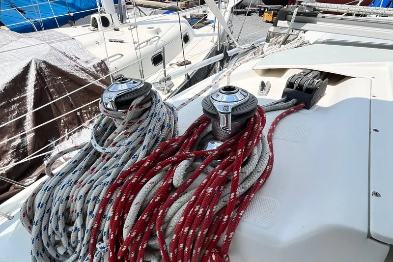 Slide: The Image of Sailboat deck with winches and ropes, Hunter 29.5, 1995 model. - 18