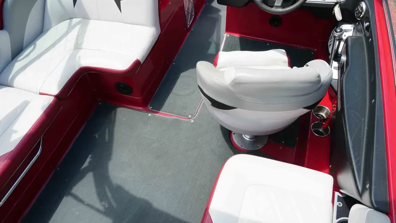 Slide: The Image of MasterCraft X2 2009 - 12