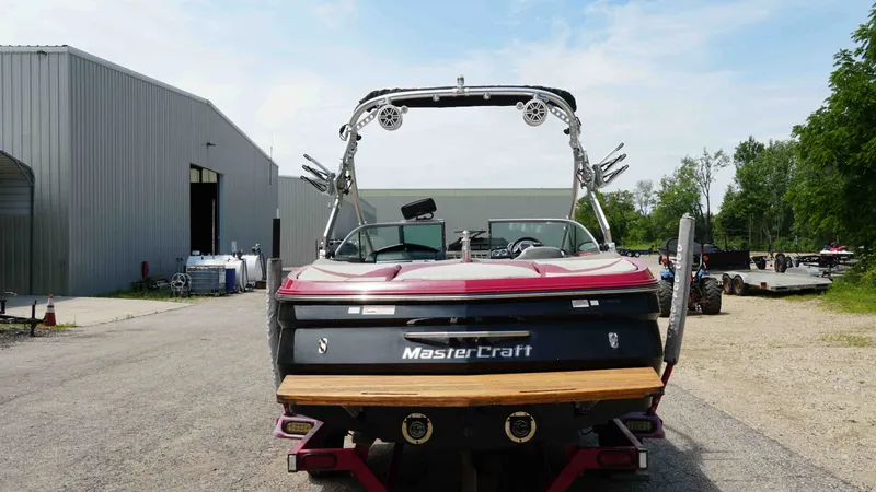 Slide: The Image of MasterCraft X2 2009 - 4