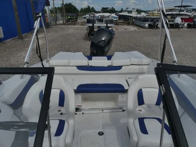 Slide: The Image of Tahoe 200 S 2022 - 12