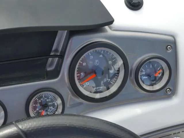 Slide: The Image of Tahoe 200 S 2022 - 17