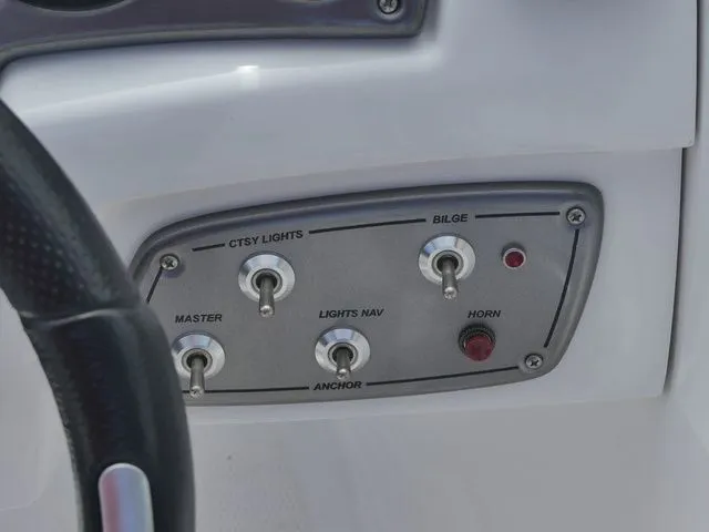 Slide: The Image of Tahoe 200 S 2022 - 18