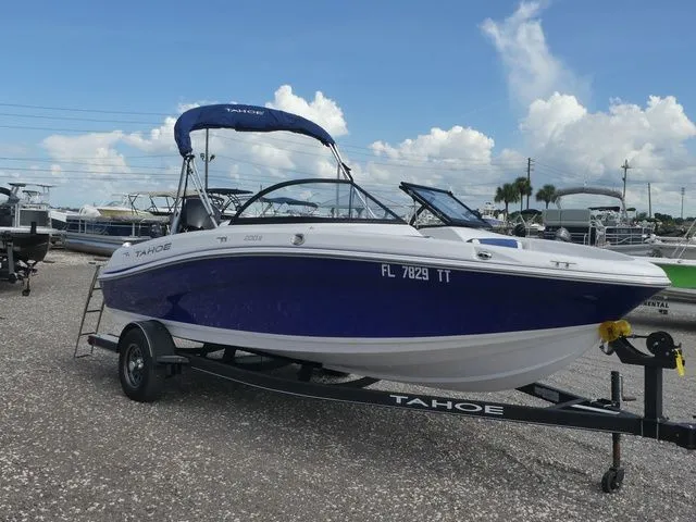 Slide: The Image of Tahoe 200 S 2022 - 3