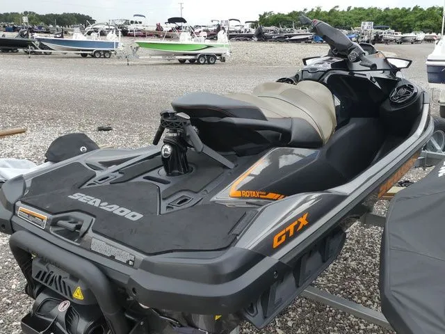 Slide: The Image of Sea-Doo Wake 170 2023 - 6