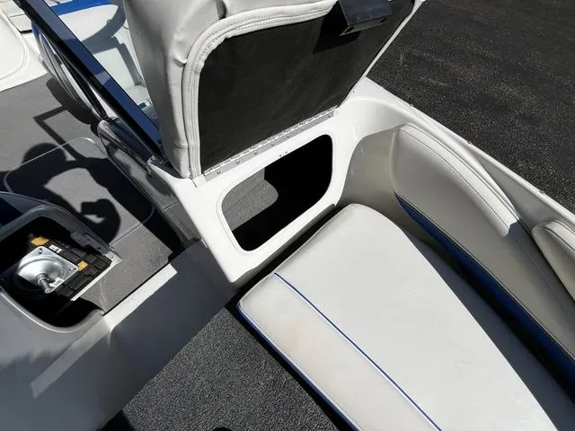 Slide: The Image of Bayliner 205br 2007 - 28