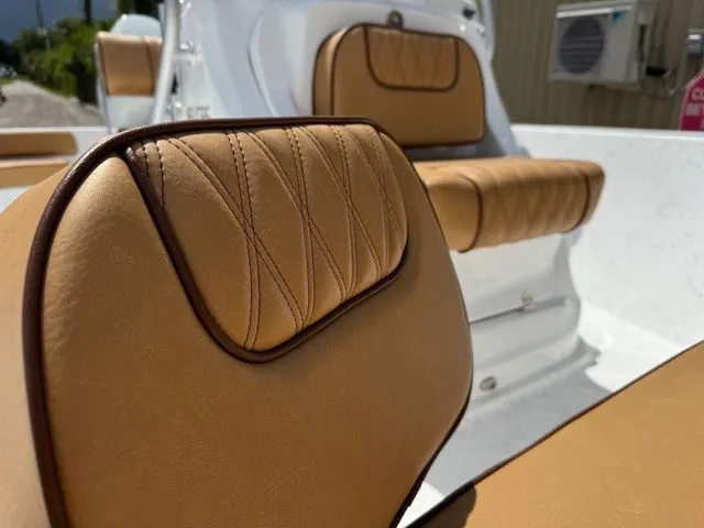 Slide: The Image of ALK 2 Powerboats 18CRS 2026 - 3