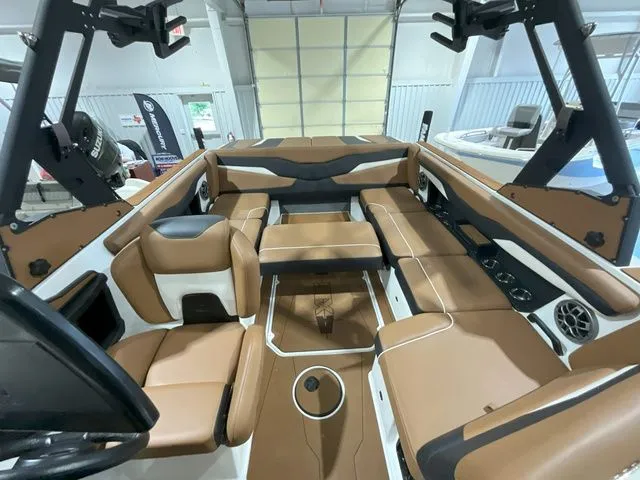 Slide: The Image of Axis Wake Research T220 2023 - 11