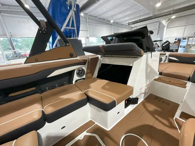 Slide: The Image of Axis Wake Research T220 2023 - 12