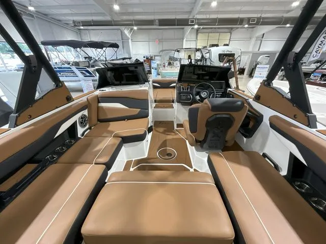 Slide: The Image of Axis Wake Research T220 2023 - 6