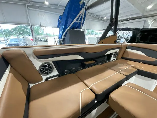 Slide: The Image of Axis Wake Research T220 2023 - 8