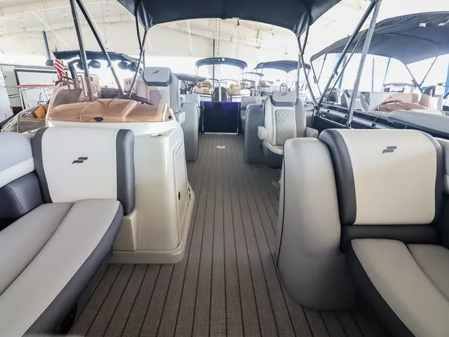 Slide: The Image of Starcraft EXS3R 2026 - 7