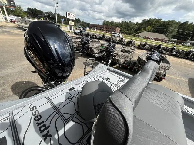 Slide: The Image of Xpress X23B 2026 - 19