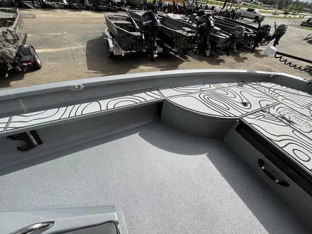 Slide: The Image of Xpress X23B 2026 - 24