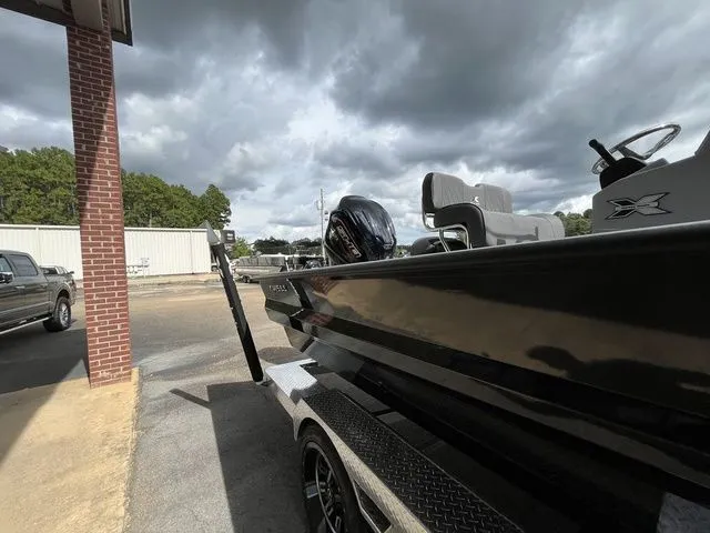 Slide: The Image of Xpress X23B 2026 - 9