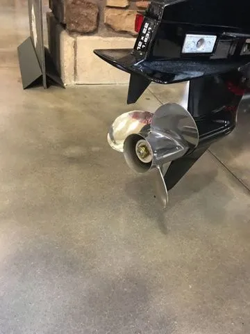 Slide: The Image of Tracker Bass Tracker Classic Limited 2026 - 10