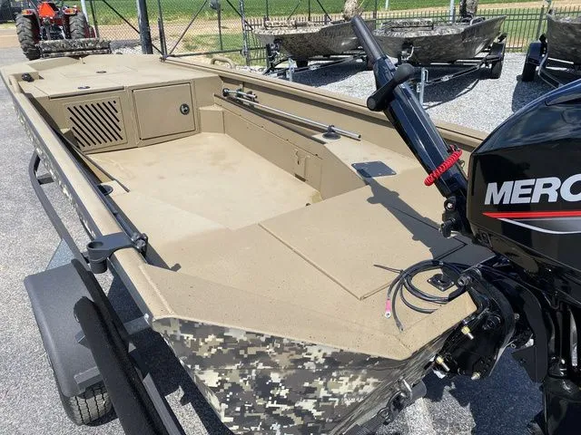 Slide: The Image of Excel Eclipse 15' 2024 - 6