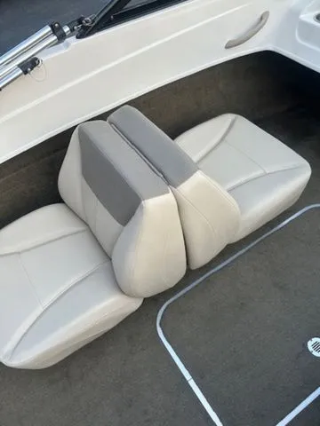 Slide: The Image of Bayliner 175 Bowrider 2016 - 12